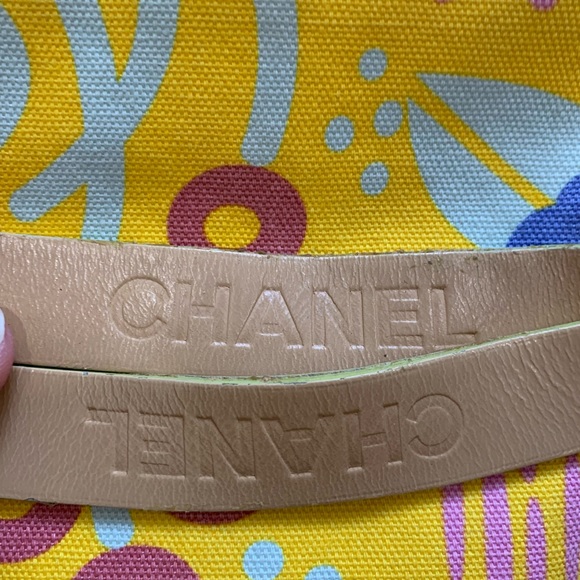 Chanel Vintage Floral Canvas Tote - Picture 14 of 16